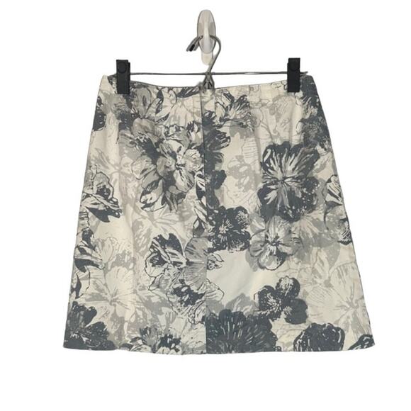 Ann Taylor Gray & White Floral 100% Cotton Short Fitted Pencil Skirt Women Sz 6 - Picture 2 of 8